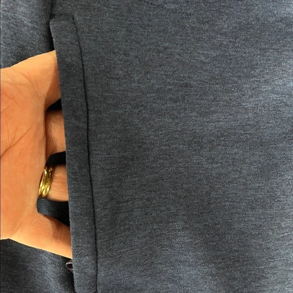 Under Armor Mens Cold Gear Jacket L Navy Blue White 1/2 Front Zip Pockets EUC - Picture 14 of 15